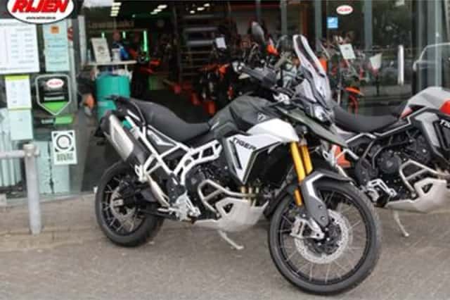 Triumph Tiger 900 Rally PRO (2025) thumbnail 2