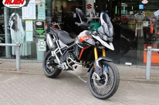 Triumph Tiger 900 Rally PRO (2025) thumbnail 3