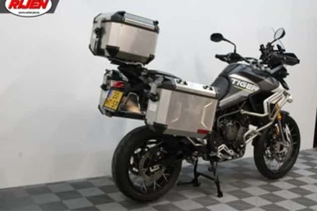 Triumph Tiger 900 Rally (2024) thumbnail 3