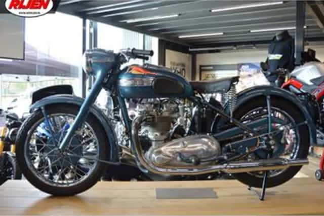Triumph Thunderbird (1951) thumbnail 1