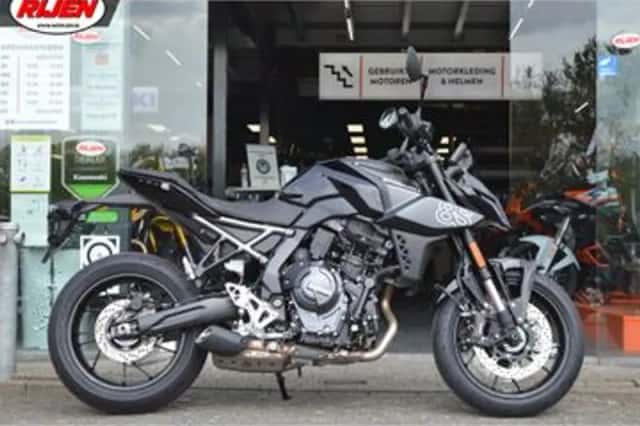 Suzuki GSX-8S (2026) thumbnail 3