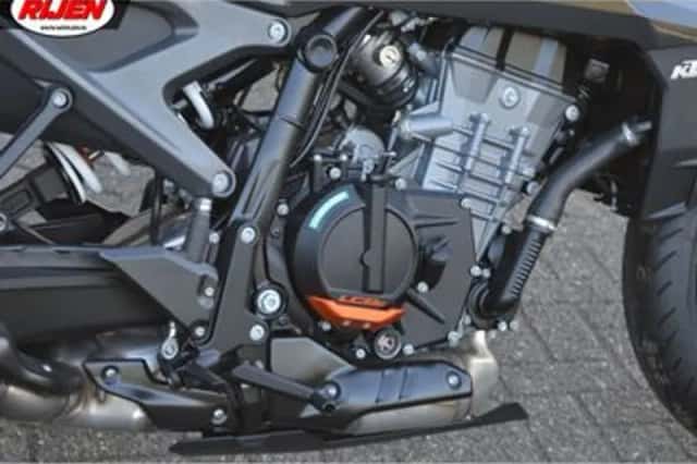 KTM 990 Duke (2026) thumbnail 6
