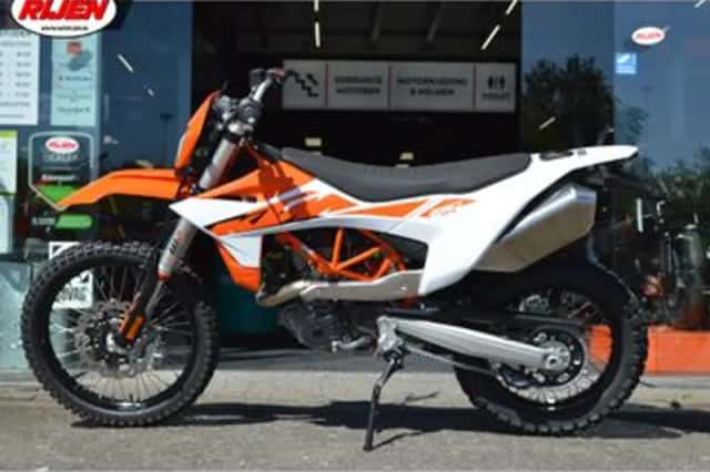 KTM 690 Enduro (2026) thumbnail 4