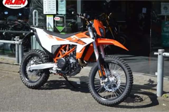 KTM 690 Enduro (2026) thumbnail 5