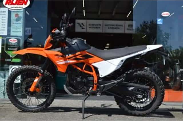 KTM 390 Enduro R (2026) thumbnail 4