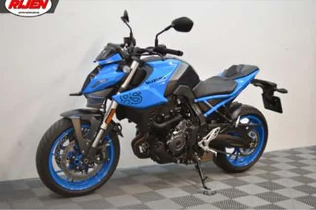Suzuki GSX-8S (2023) thumbnail 5