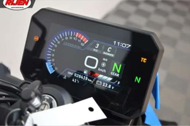 Suzuki GSX-8S (2023) thumbnail 6