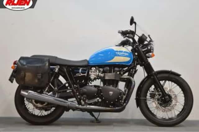 Triumph Bonneville T100 (2016) thumbnail 2