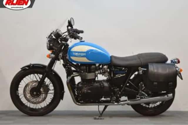 Triumph Bonneville T100 (2016) thumbnail 4