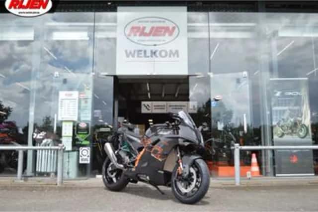 KTM 990 RC R (2026) thumbnail 2