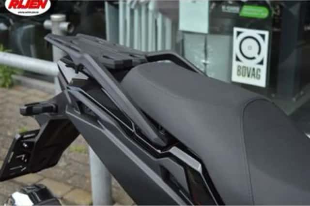 Suzuki V-Strom 800 (2026) thumbnail 4