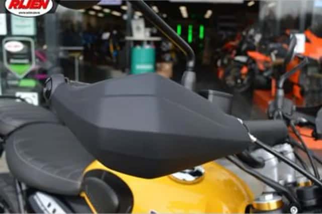 Triumph Scrambler 400 XC (2026) thumbnail 5