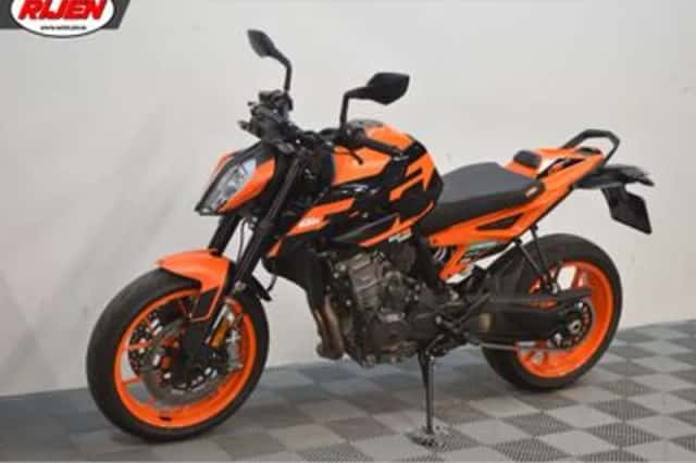 KTM 890 Duke (2022) thumbnail 5