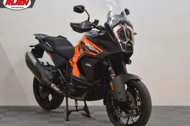 KTM 1290 Super Adventure (2022) thumbnail 1