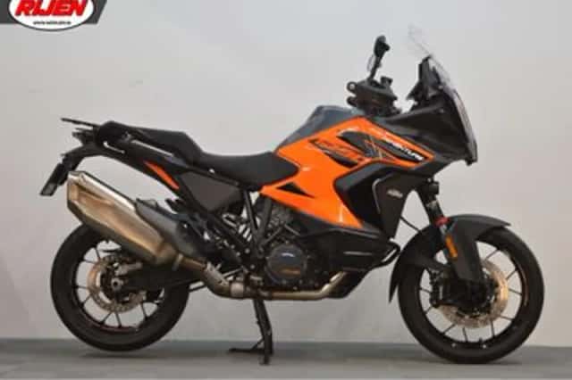 KTM 1290 Super Adventure (2022) thumbnail 2