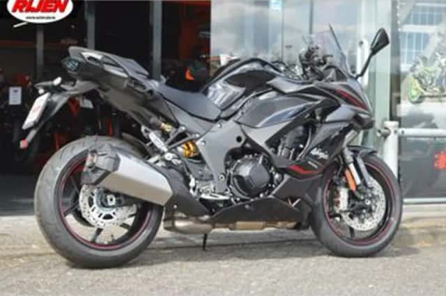 Kawasaki Ninja 1100 SX (2025) thumbnail 4