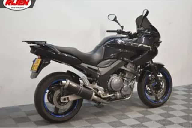 Yamaha TDM 900 (2005) thumbnail 3
