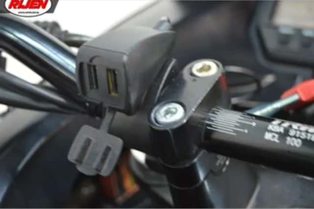 Yamaha TDM 900 (2005) thumbnail 6