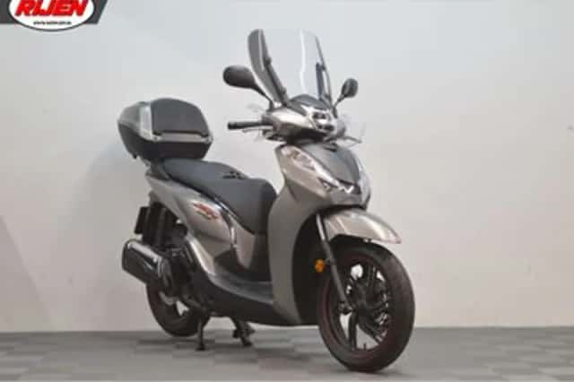 Honda SH 300i (2020) thumbnail 1