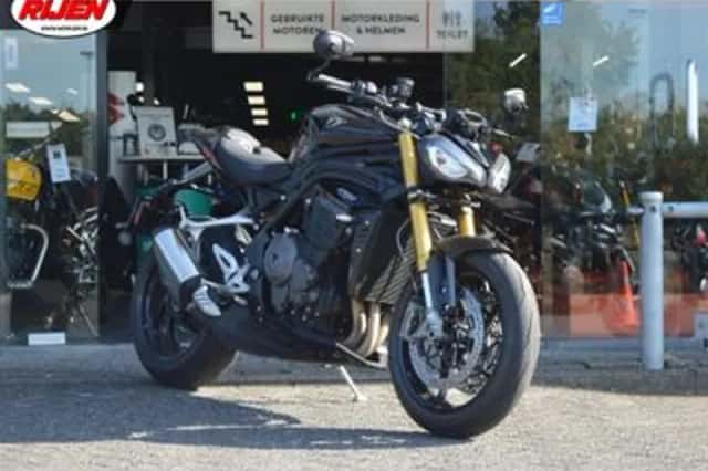 Triumph Speed Triple 1200 RS (2025) thumbnail 1