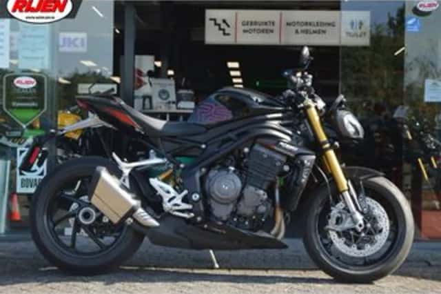 Triumph Speed Triple 1200 RS (2025) thumbnail 4