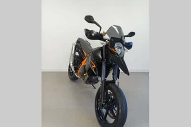 KTM 690 Supermoto R (2009) thumbnail 4