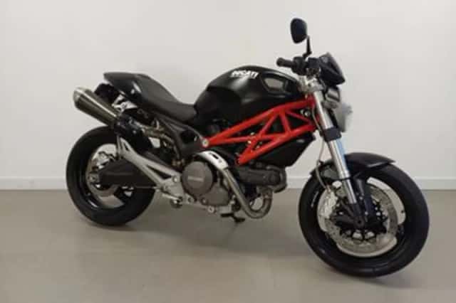 Ducati Monster 696 (2009) thumbnail 2