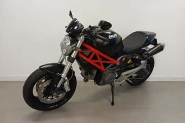 Ducati Monster 696 (2009) thumbnail 6