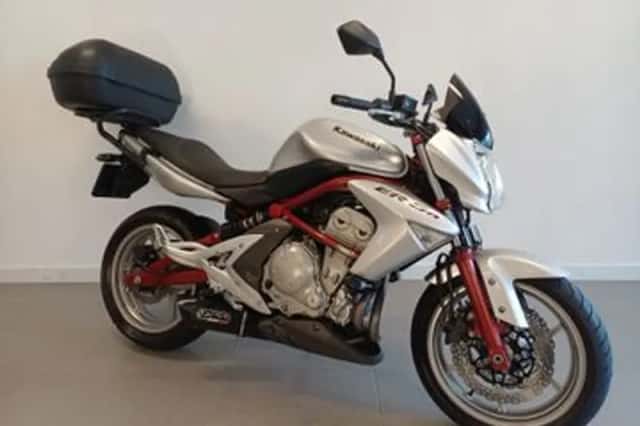 Kawasaki Er-6n (2008) thumbnail 2
