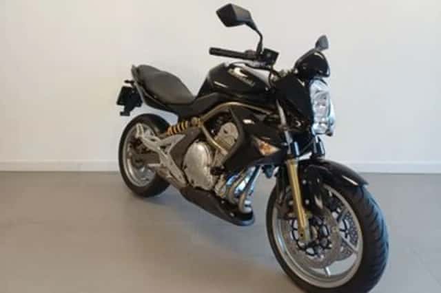 Kawasaki Er-6n (2006) thumbnail 3