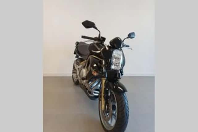 Kawasaki Er-6n (2006) thumbnail 4