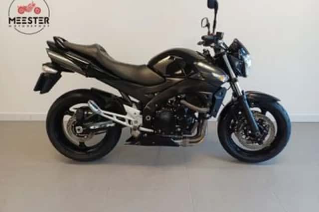 Suzuki GSR600 (2009) thumbnail 1