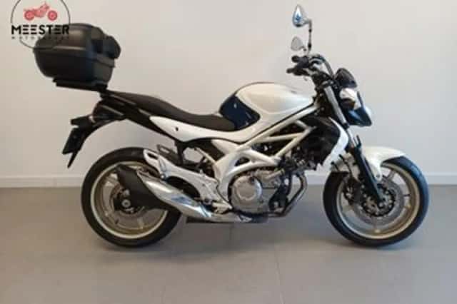 Suzuki SFV 650 Gladius (2009) thumbnail 1
