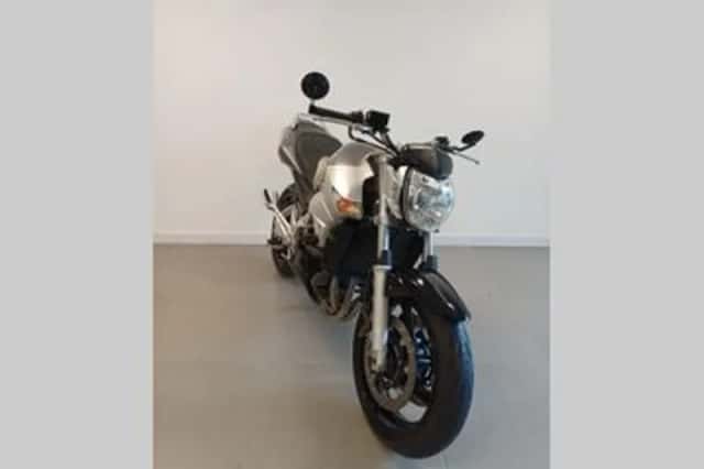 Suzuki GSR600 (2006) thumbnail 4