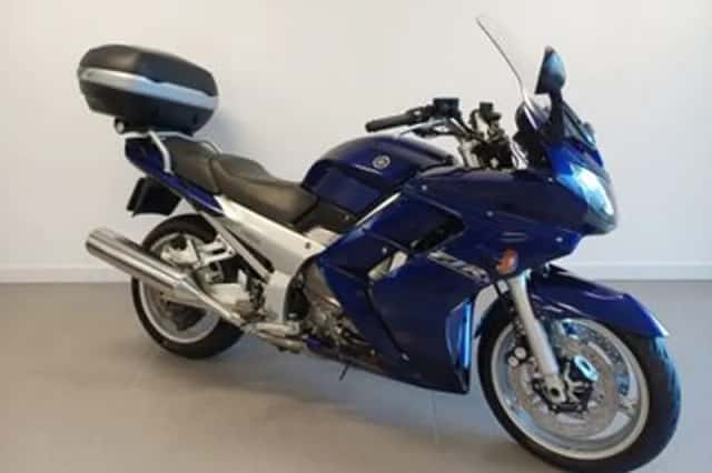 Yamaha FJR1300 (2003) thumbnail 2