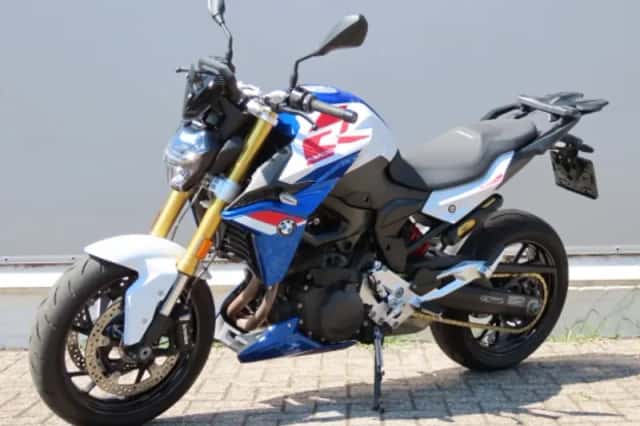 BMW F 900 R (2024) thumbnail 2