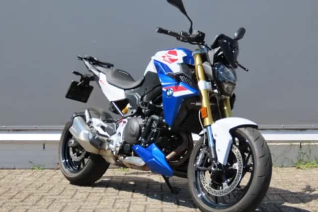 BMW F 900 R (2024) thumbnail 4