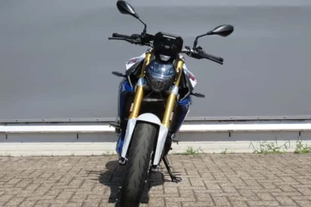 BMW F 900 R (2024) thumbnail 3