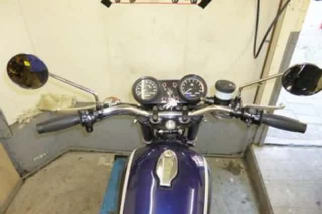 Yamaha XS 650 (1975) thumbnail 5