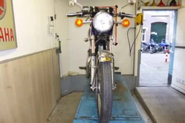 Yamaha XS 650 (1975) thumbnail 6