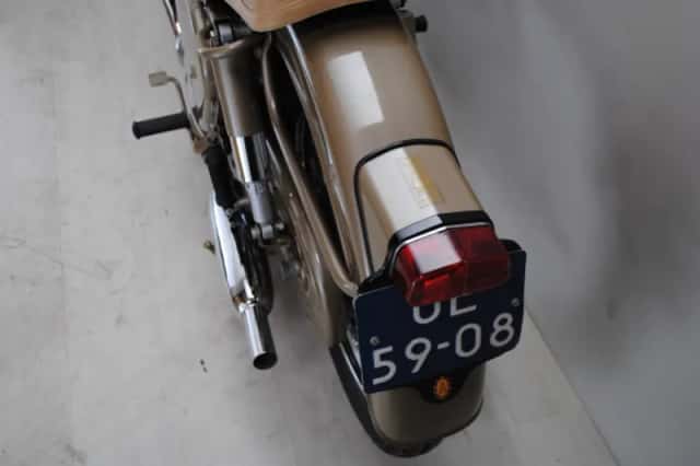 BSA A7 (1964) thumbnail 6