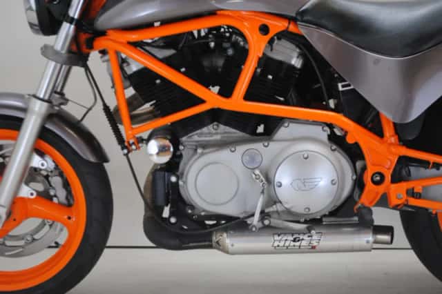Buell M2 Cyclone (2001) thumbnail 2