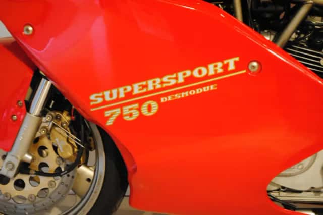 Ducati 750 SS (1994) thumbnail 4