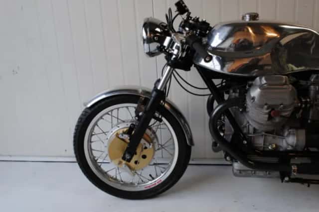 Moto Guzzi 850 Café Racer (2012) thumbnail 2