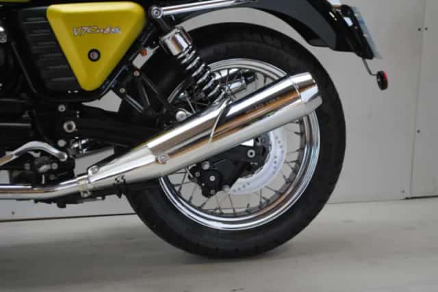 Moto Guzzi V7 (2010) thumbnail 3
