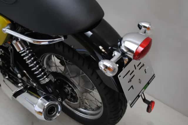 Moto Guzzi V7 (2010) thumbnail 6