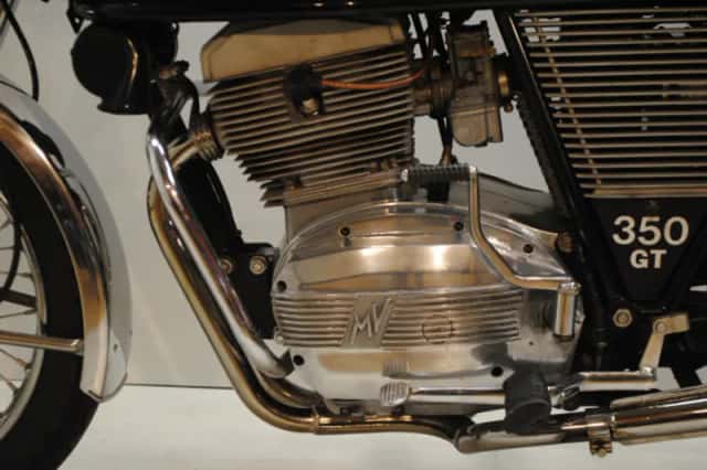MV Agusta 350 GT (1976) thumbnail 3