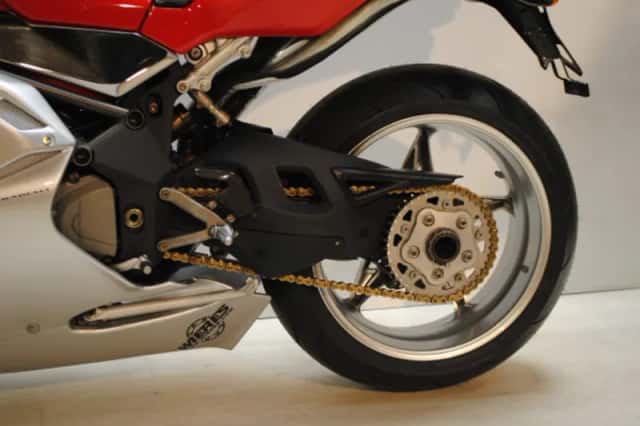 MV Agusta F4 750S (2004) thumbnail 6