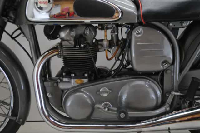 Norton Dominator 88 (1958) thumbnail 2