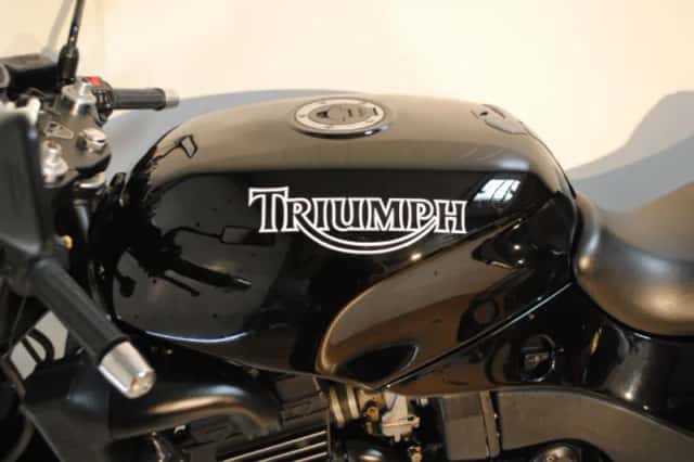 Triumph Speed Triple 750 (1997) thumbnail 3